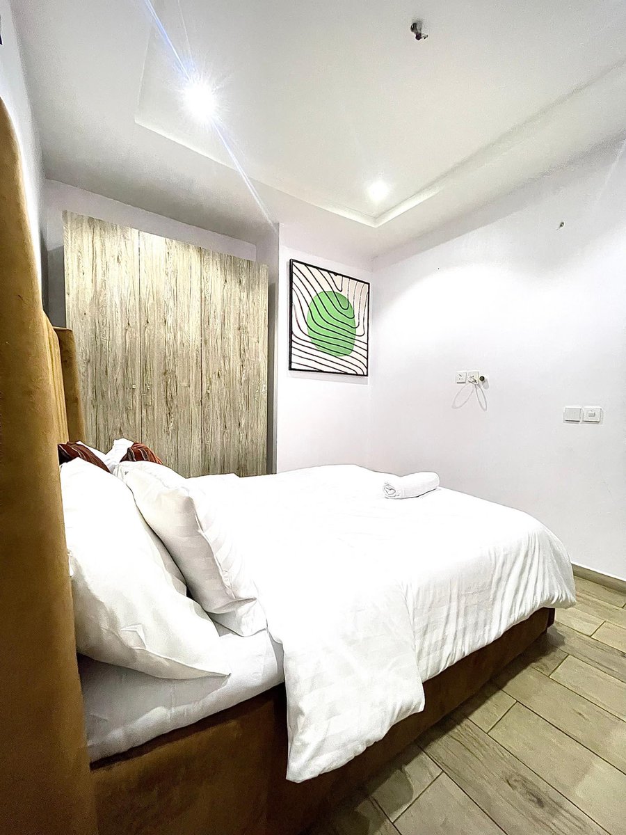 ceo_dkingz's tweet photo. SHORTLET AVAILABLE !
1 Bedroom Apartment  
📍Lekki Phase 1

Amenities:
📍24/7 Power Supply
📍24/7 Surveillance 
📍Serene Environment 
📍Fitted Kitchen 
📍Cozy Balcony
📍Gym
📍Swimming pool 
📍Elevator 

For Bookings👇 https://t.co/L5U0Be2XGI

Garnacho/burnaboy/Akpi/Oscars https://t.co/98TkeqcP3I