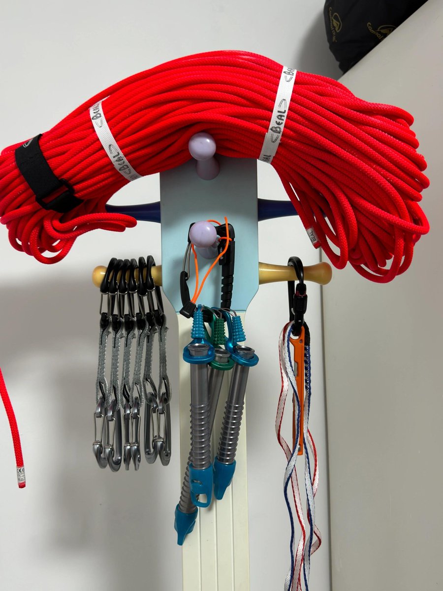 Rose_Walker8's tweet photo. Beal series ropes are very good for sports climbing or wild climbing. They can ensure our safety to the greatest extent These equipment can also ensure our safety to the greatest extent outdoors. What do you do when you go outdoors
#rockclimbing #outdoor #OutdoorEquipment #Boston https://t.co/5vAcLMYQbj