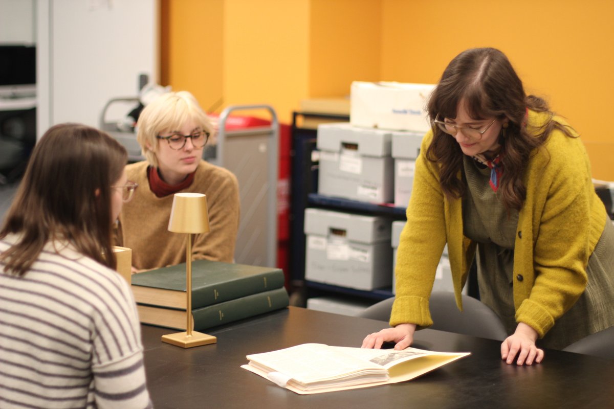 Northeastern University Library (@northeasternlib) on Twitter photo Several fellowships are available to fund research with <a href="/NU_Archives/">Northeastern Archives and Special Collections</a>! Learn more about each and how to apply here: librarynews.northeastern.edu/?p=276526 Several fellowships are available to fund research with <a href="/NU_Archives/">Northeastern Archives and Special Collections</a>! Learn more about each and how to apply here: librarynews.northeastern.edu/?p=276526