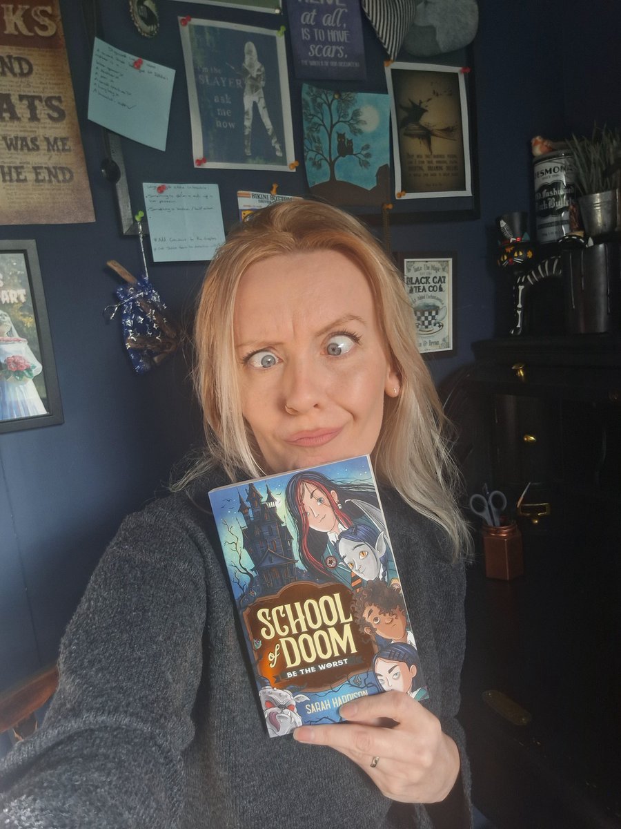 SarahHarrisons's tweet photo. I can finally hold my very own book!! It's shiny and amazing and I love it 😍
SHOOL OF DOOM coming March 13th available to pre-order in my bio.
Thank you @chickenhsebooks !! https://t.co/IiHUk7PDtV