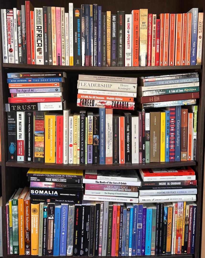 abdi_ciise1's tweet photo. My home library is growing by the day.

My diverse collection includes books on politics, development, Somali studies, business, memoirs, and fiction. Having my books around me brings me comfort and solace. I cannot imagine living without books surrounding me. https://t.co/eAOX9IX7Xj