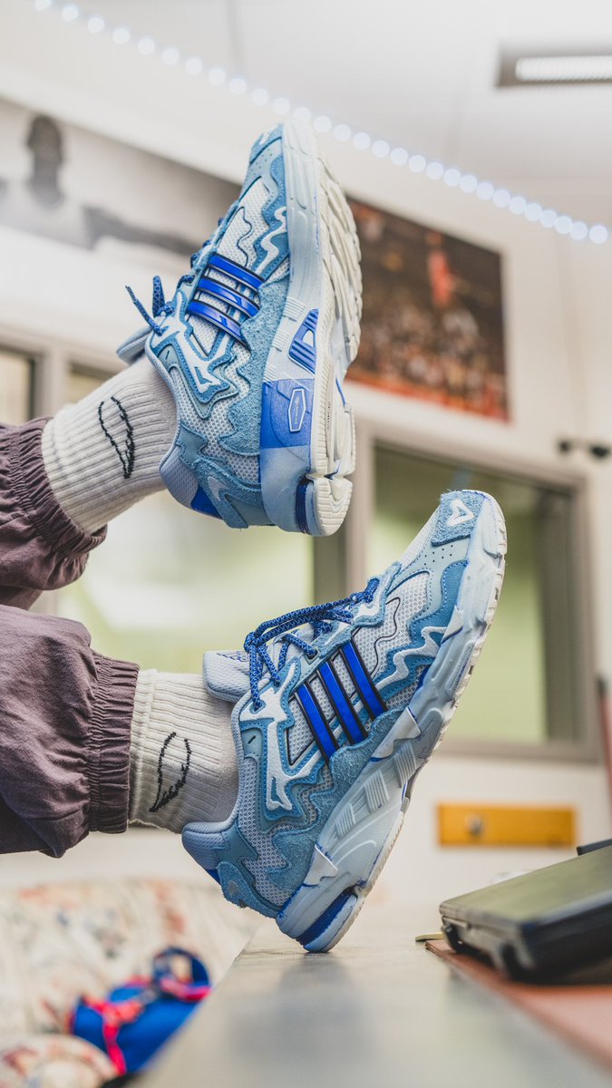 Classroom Sneakers - Day 97 Adidas x Bad Bunny Response CL dyed 'Ice Bunny'