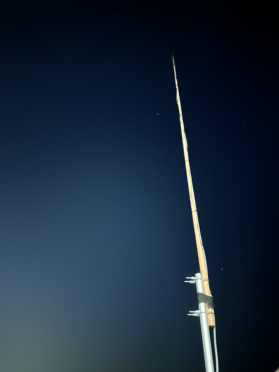 今日はhcm局と吉田漁港多目的広場にてQRVさせて頂きました。
各局様、御相手ありがとうございました✨️

お陰様で無事、コリニア10段のテスト運用が出来ました＼(^o^)／