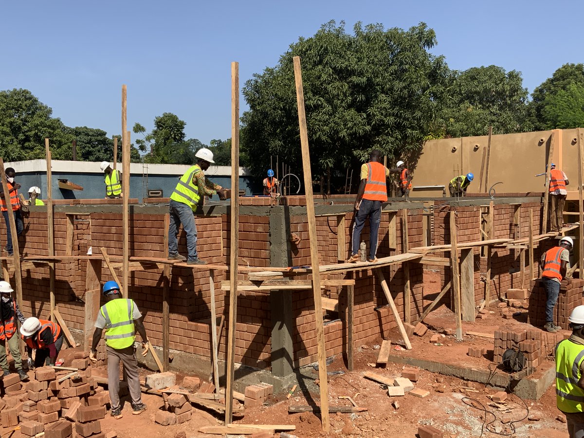 DevelopmentMin's tweet image. Happy #InternationalDayofCleanEnergy! 💡🌱

We contribute to clean energy agenda with low-carbon materials innovative approaches, support for SMEs in minerals value chains and sustainable minerals advocacy🪨☀️

@EU_Partnerships @PressACP @UNDP @UNDPEU 

#DevelopmentMinerals