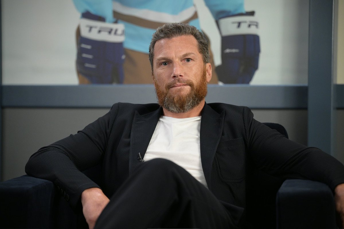 It was only a matter of time <a href="/ShoresyHockey/">Shoresy</a> <a href="/CraveCanada/">Crave</a>