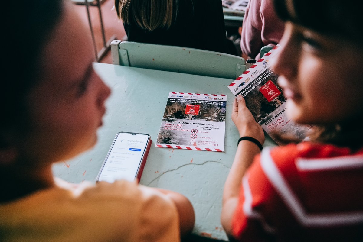 Center for International Stabilization & Recovery (@cisrjmu) on Twitter photo Education saves lives.
For those impacted by landmines and explosive ordnance, risk education (EORE) raises awareness about how to avoid these hazards and plays a key role in helping communities recover from conflict.
#InternationalEducationDay 
📚 bit.ly/jcwd-eore Education saves lives.
For those impacted by landmines and explosive ordnance, risk education (EORE) raises awareness about how to avoid these hazards and plays a key role in helping communities recover from conflict.
#InternationalEducationDay 
📚 bit.ly/jcwd-eore