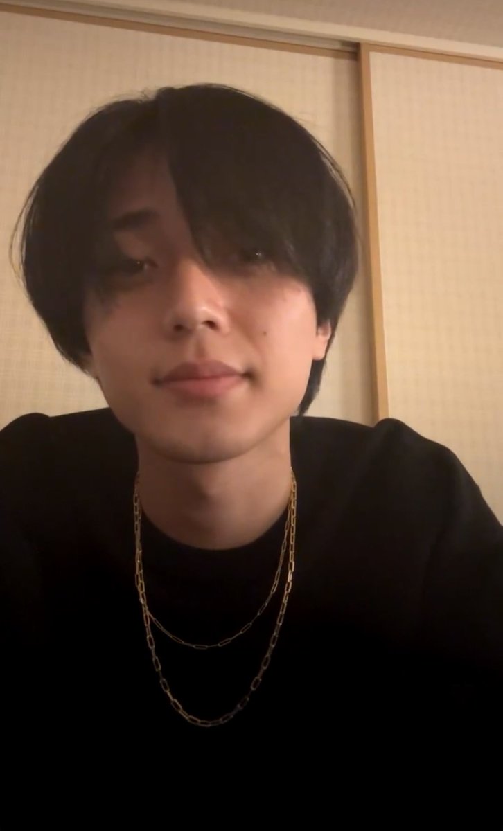 Hidaka_712's tweet photo. 顔面強すぎ
26のりゃおんくんも顔面国宝でよろしくお願いします https://t.co/kPg7jj31EV