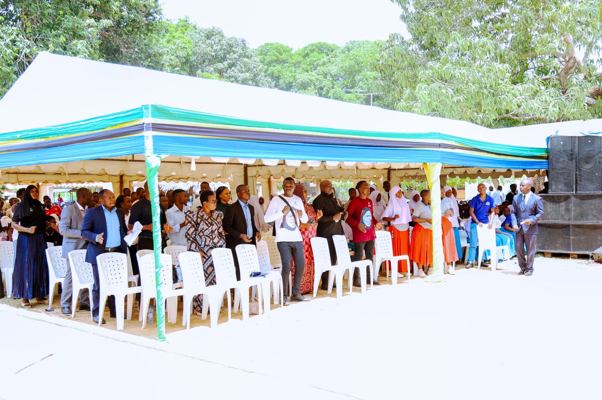 unwomentanzania's tweet photo. The Mama Samia #LegalAidCampaign has reached 11 regions across 🇹🇿. In Mtwara, the 9-day initiative will provide free legal aid in 9 districts.

Key services include the provision of legal education, resolution of land &amp; inheritance disputes—especially for women &amp; addressing VAWG. https://t.co/72h9pnP1Z8