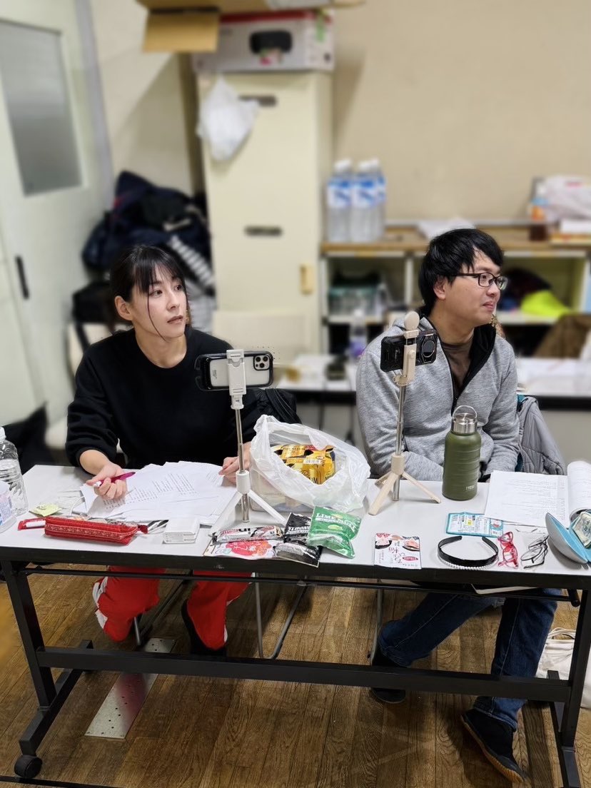 いよいよ明日、25日(土)19:00の回はわたしの相棒🕺水野創平出演のスウィング回です。
ものすごく緊張してるだろうけど、そうへーのバズーカのような威力が通常回とは違う風を吹かせてくれると思います。
また新たに初日を迎える「#誕生の日」🎉1回だけのスウィング回をぜひぜひご覧ください。#ONEOR8