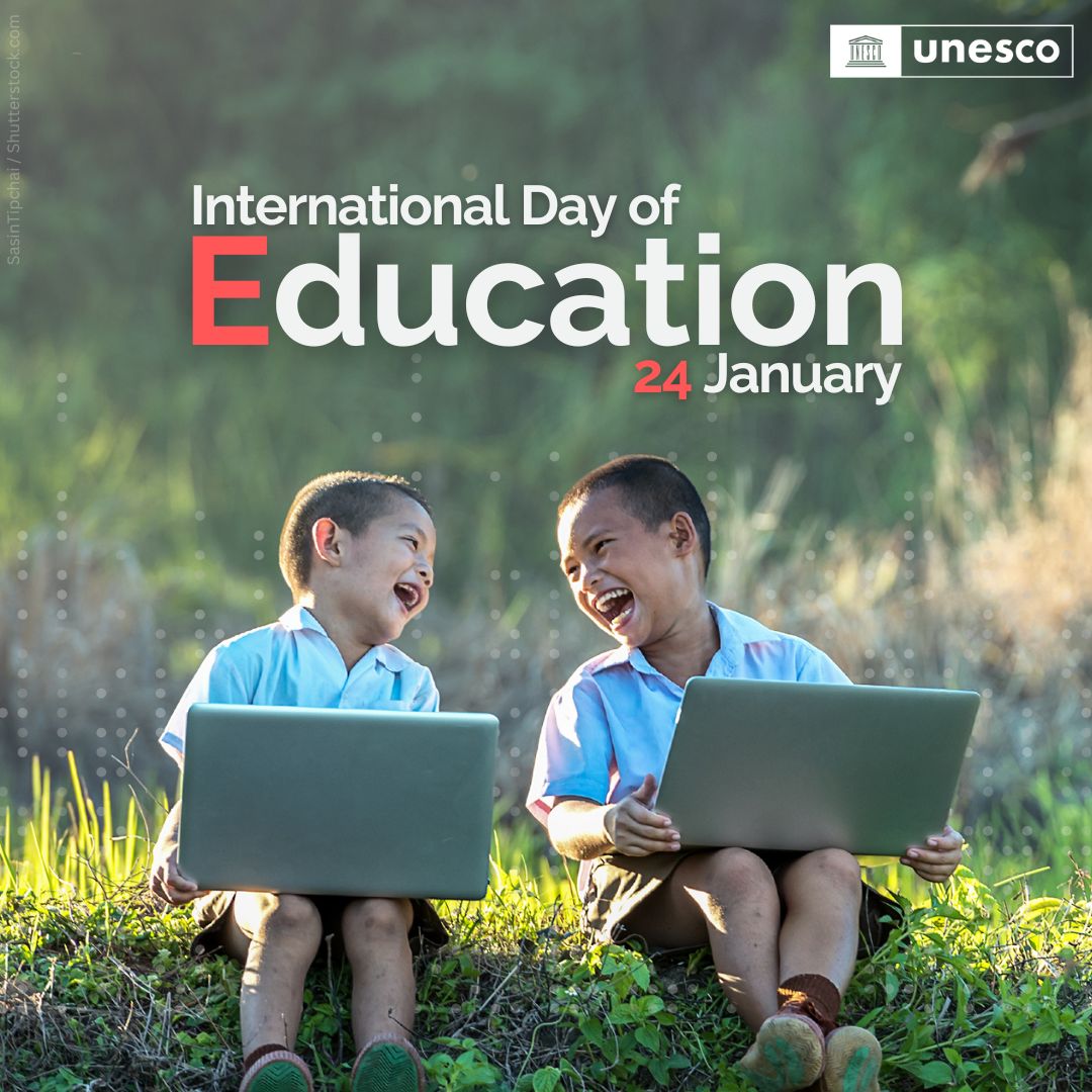 UN's tweet photo. AI offers major opportunities for education.

We must ensure it enhances human potential without replacing it.

On Friday's #EducationDay, @UNESCO calls on countries to equip learners &amp; teachers with the skills they need to thrive in a digital world. 
https://t.co/n9pUbUmp1f https://t.co/hTsNYWlKc5