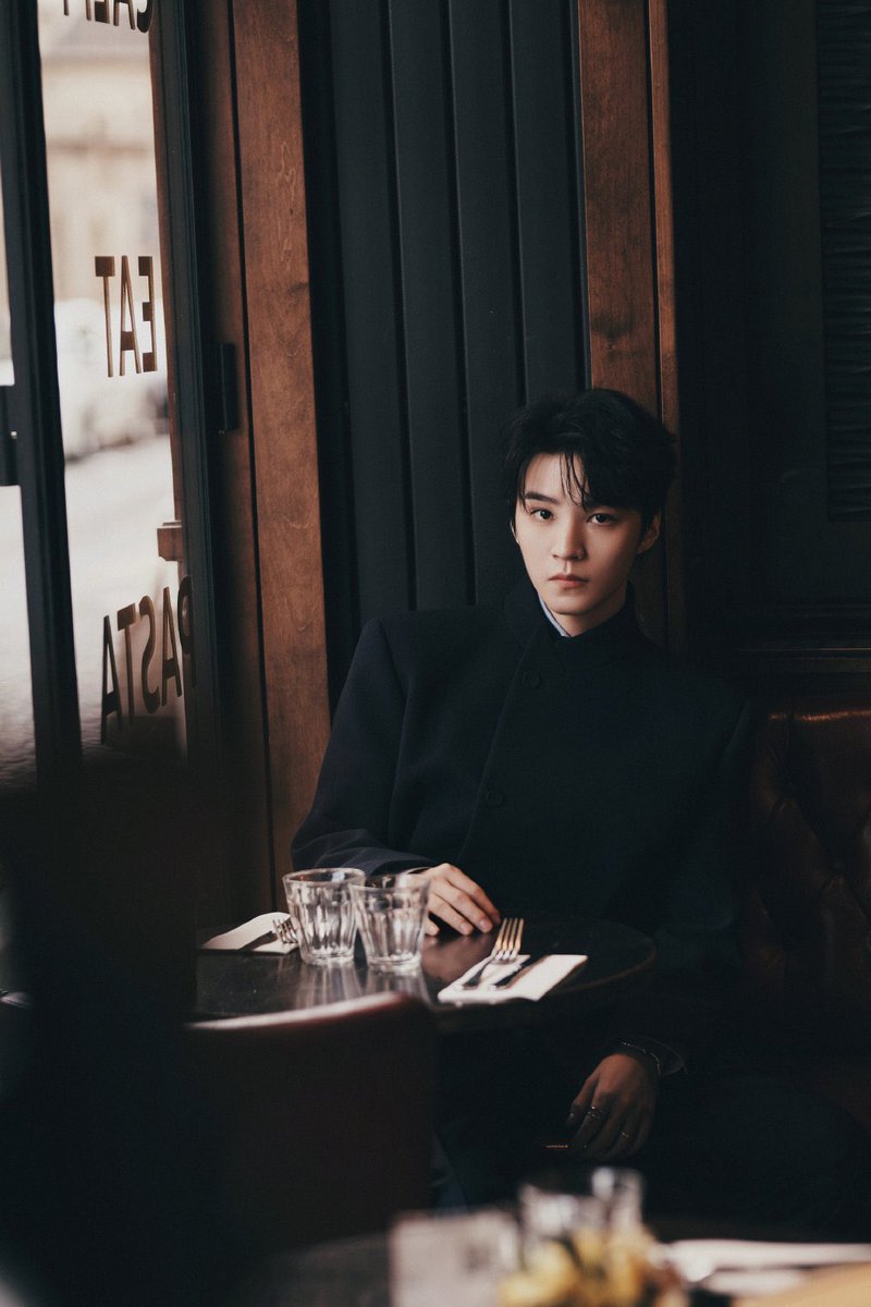 hellodajia's tweet photo. 분위기개미쳤음진심
디올짱짱맨이시다🖤 https://t.co/sFU298kC9v