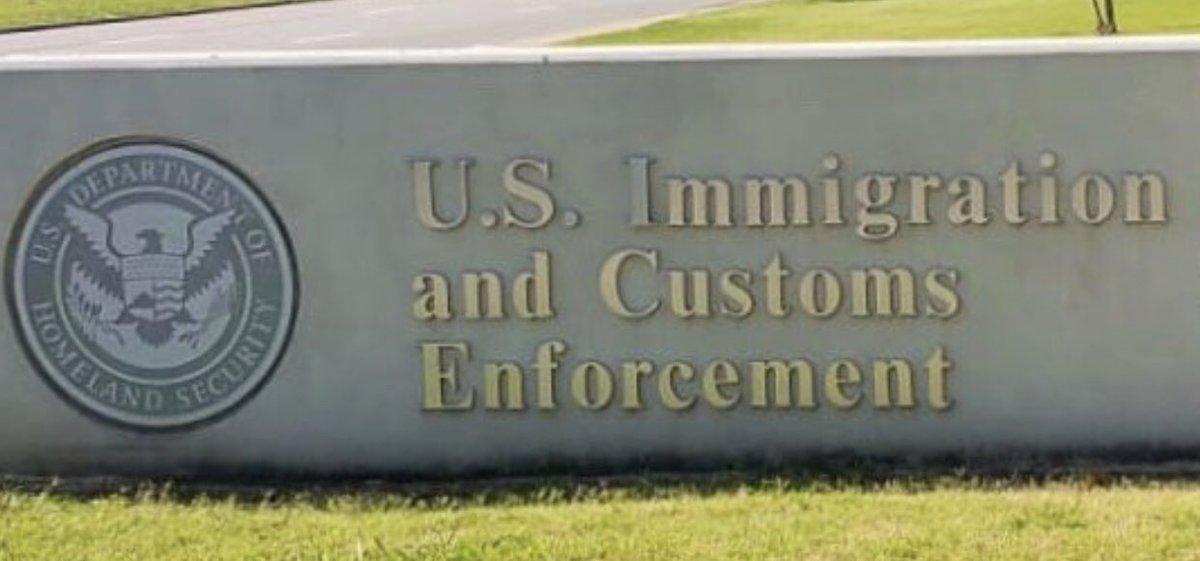 fdelatg's tweet photo. Visité con el Cónsul @Eloymongez y Valentina de Protección, el cuartel regional de ICE en Dallas. Para la #RedConsular @SRE_mx supervisar condiciones de detención y mantener diálogo con autoridades es esencial para protección/defensa permanente de connacionales #NoEstanSolos https://t.co/jvQpbLjwrw