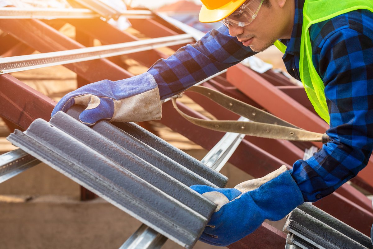 RoofingLakeside's tweet photo. We specialize in providing top-quality roofing solutions tailored to your needs. Our expert team is dedicated to ensuring your home is protected and aesthetically pleasing. Contact us today to learn more about our services and schedule a consultation. https://t.co/nL8qyJdqyO