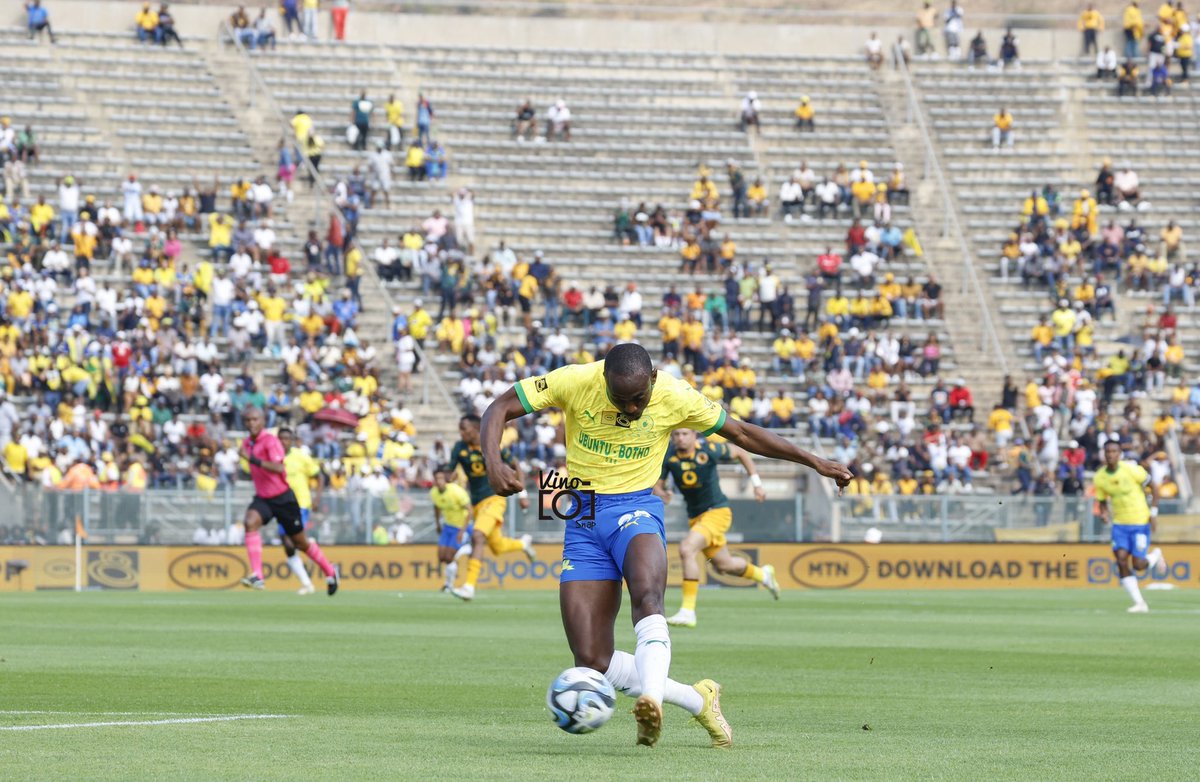 itugaorutwe's tweet image. Peter Shalulile HAS to break that record before the end of the season.
1. Nedbank opener, bra Peter need to score
2. Peter Shalulile has to start all our #Nedbank2025 matches 
3. Every penalty in any official match has to be taken by Peter Shalulile