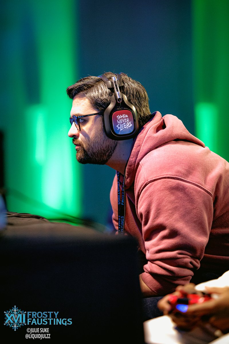 Make sure you're locked in like <a href="/Wedge093/">Ethan @ Frosty Faustings🍍😲</a> during pools today!

📸: <a href="/liquidjulzz/">Julzz</a>