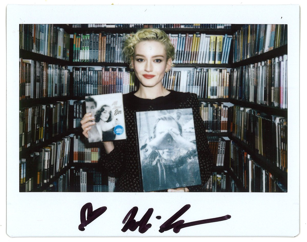 A wonderful visit from Julia Garner! ✨ You can see Julia in Leigh Whannell's WOLF MAN — now playing in theaters!