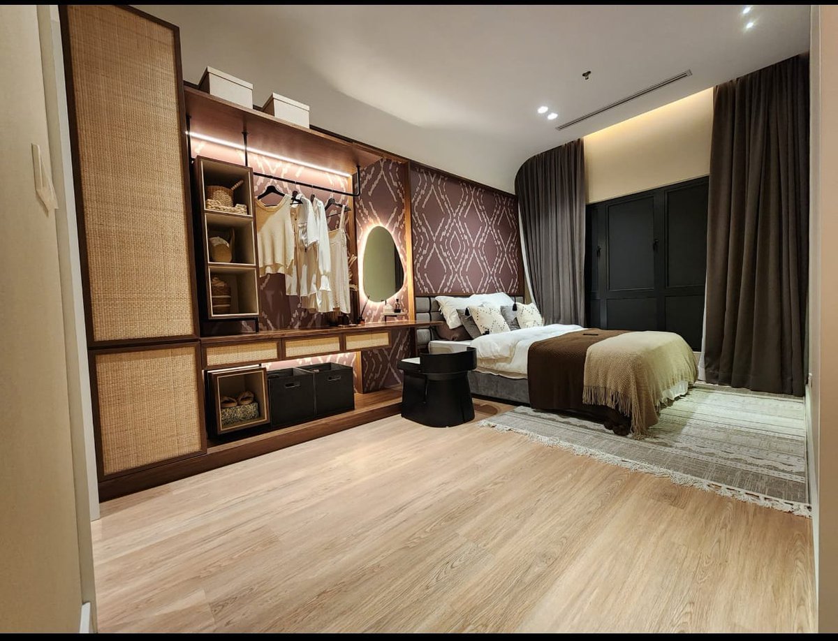 HansVcgproperty's tweet photo. Guys🙋‍♂️Rumah Baru dekat Wangsa Maju🔥

Bulanan bermula dengan RM1,500 korang da tak perlu menyewa tau. Sangat dekat dengan Wangsa Walk Mall . Ada 2-4 Bilik dengan saiz 700-1000sft. Korang juga tak perlu bayar deposit wehh 😇. Siapa nak miliki rumah sendiri better CEPAT !

THREAD https://t.co/tqSwKWIPRT