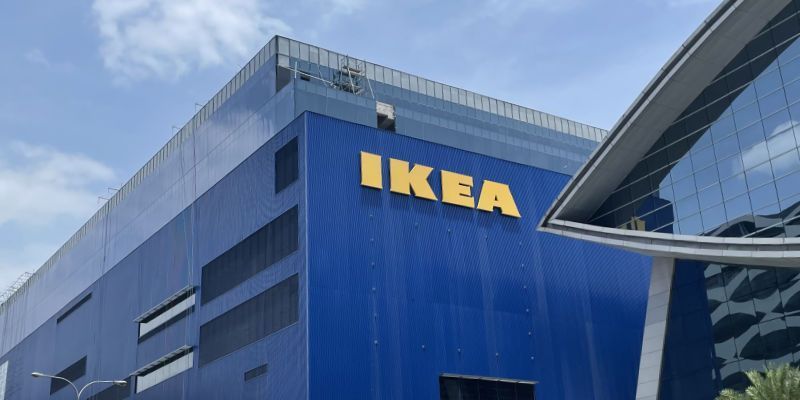 offorte's tweet image. When I say IKEA, what do you think of? I immediately imagine their big blue and yellow building, where it's always busy and where you can eat Swedish bal...

bit.ly/408CuoA
