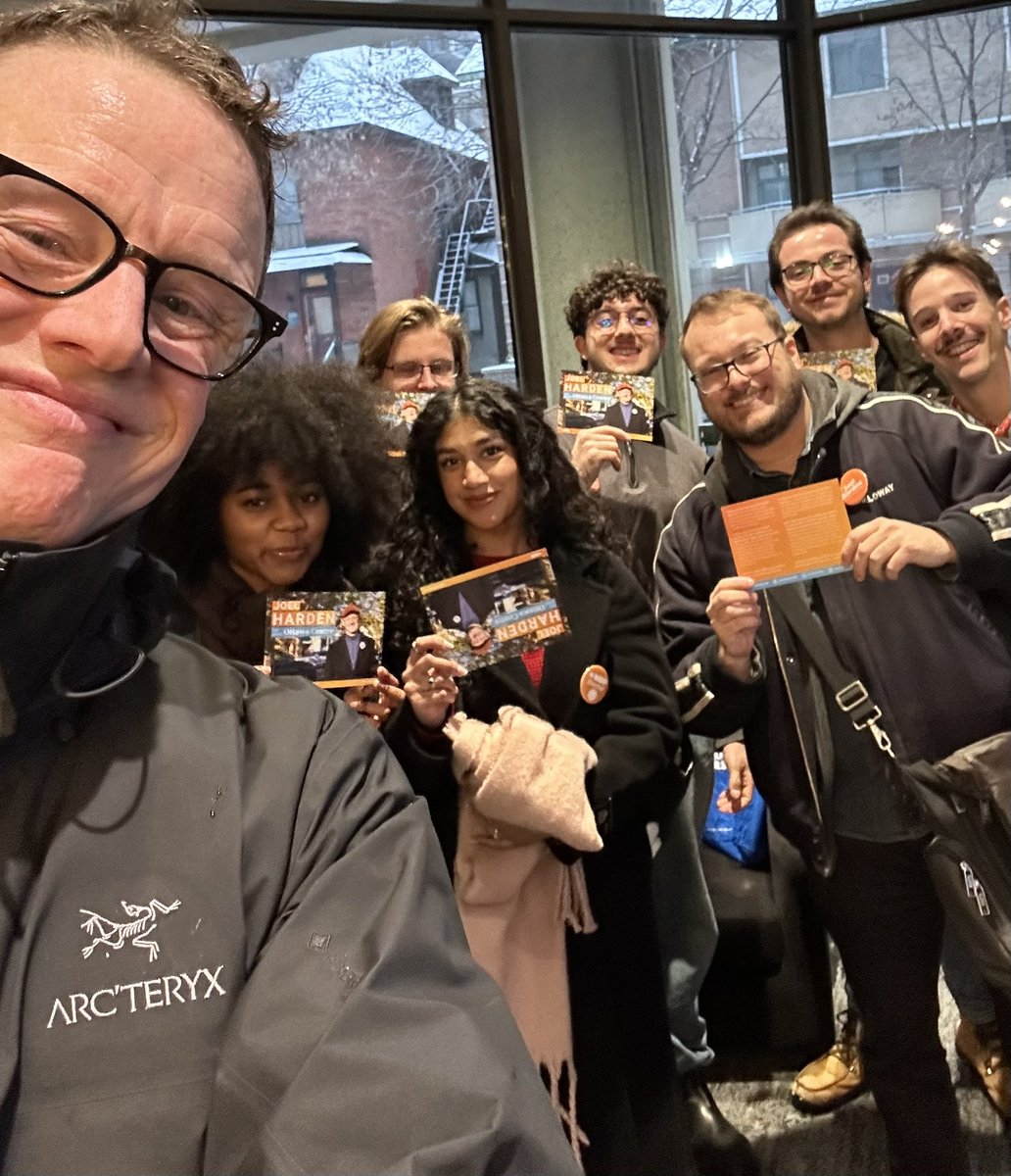 ottawacentreNDP's tweet image. We’re on the doors almost every day, like we did yesterday in Centretown. Join us: let’s flip OC federally and send @JoelDHardenNDP to parliament and keep it orange and send Catherine McKenny to Toronto!
Join Joel: volunteer.ndp.ca/ON35075/
Join Catherine: volunteer.ontariondp.ca/OTC/
