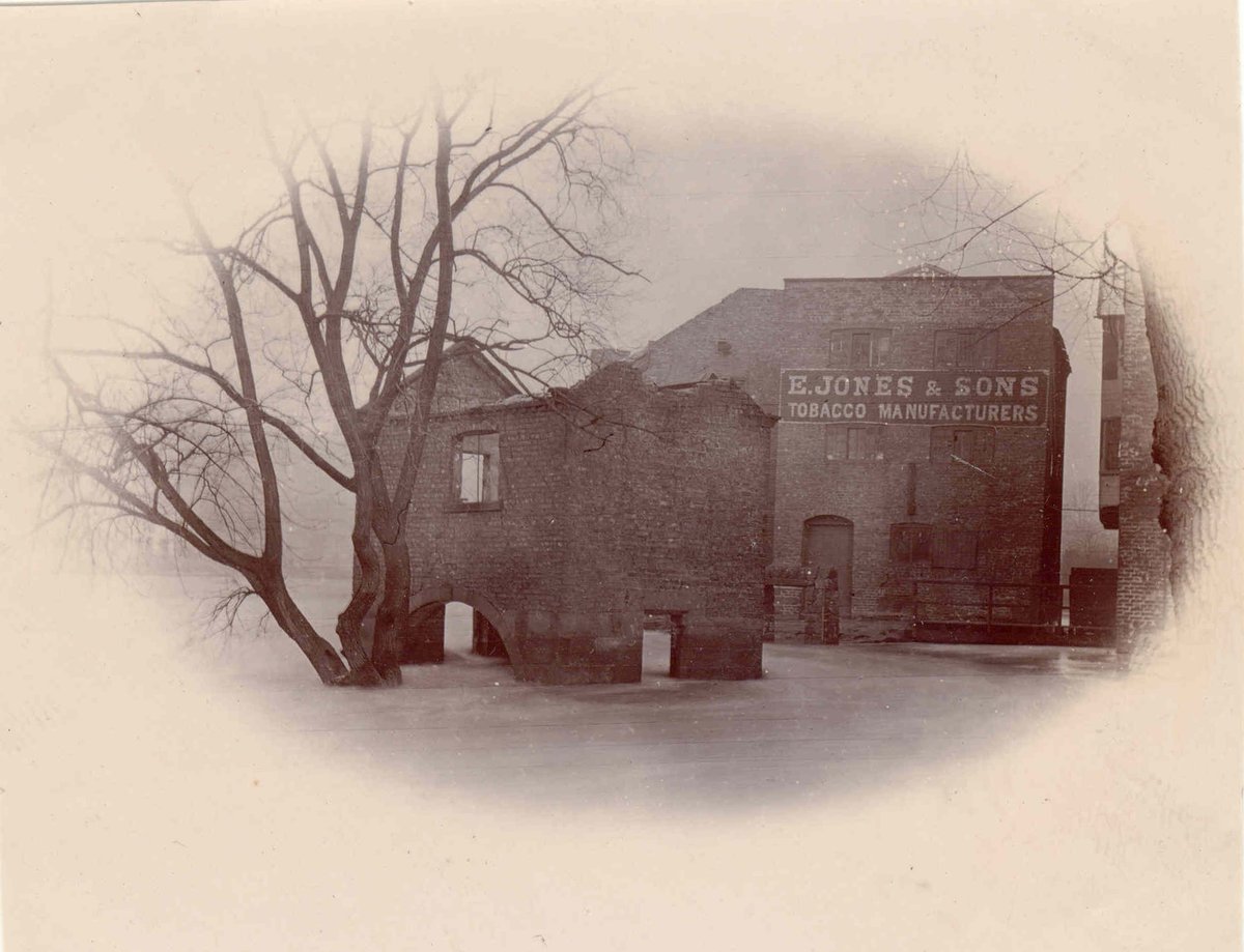 The #FridayFlashback from the History Hub is this lovely shot of  the River Dee in Flood at Salmon Leap and Tobacco Mills in January 1899. #Chester.
