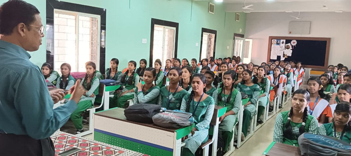 Observation of National Girl Child Day &amp; Sensitization on 100Days TB elimination campaign, at Arya-kanya Gurukul High School, Tanarada on 24/01/2025.
Teachers, students participated.
In presence of STS, MPHS(F), MPHW(F) , CHO &amp; Superintendent of CHC Gobara-Bellaguntha, Ganjam.