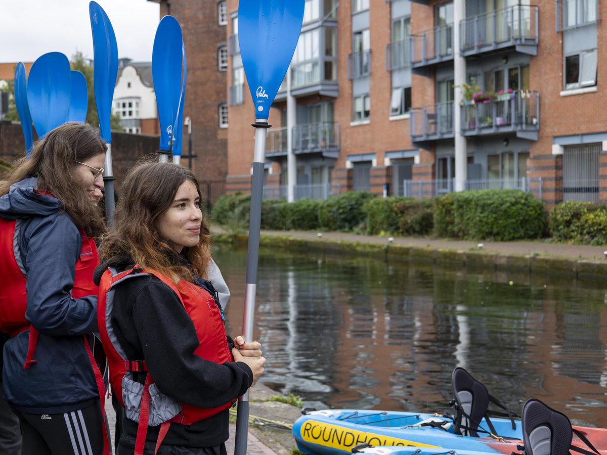 BhamRoundhouse's tweet image. Become a Roundhouse volunteer in 2025! Be a part of this exciting urban heritage attraction in the heart of the city as a Heritage Tour Guide and Kayak Tour Support!
Interested and want to find out more? We’d love to hear from you!
Visit our website here:
roundhousebirmingham.org.uk/volunteer/