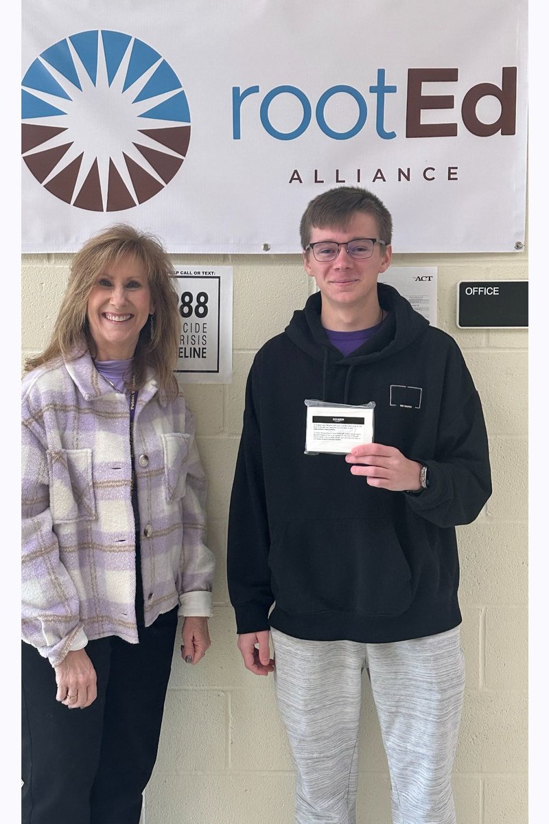 Potosi_Trojans's tweet photo. The winner of the $50 Amazon gift card for attending the FAFSA Frenzy on January 22 is senior Ethan McMahan. Congratulations Ethan! #rootEdMissouri Β #MCAC https://t.co/UIZHzRaVS9