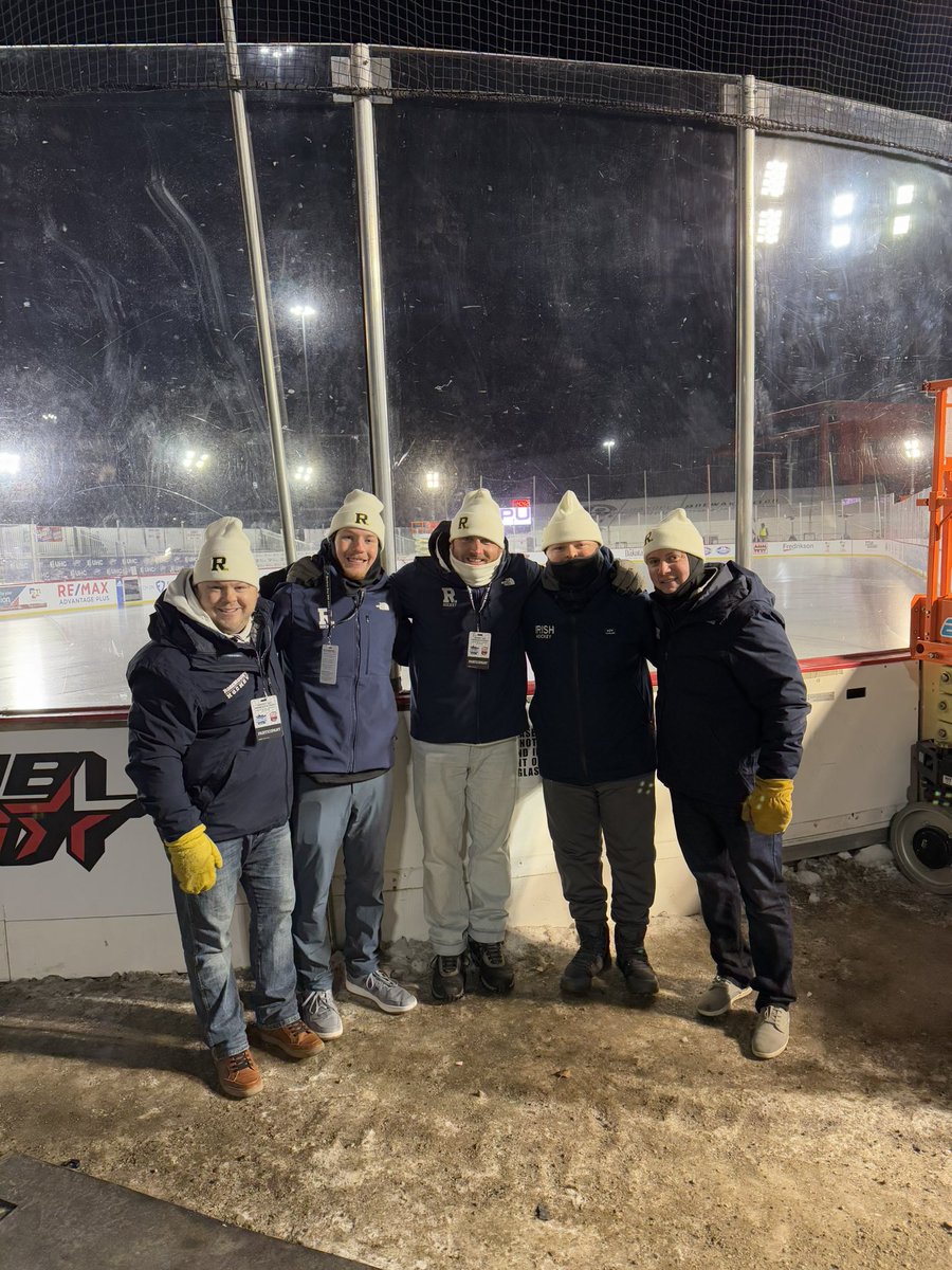 FabFiveHockeyf1's tweet photo. Ricky Saintey and @RosemountHockey buddies at HDM Wednesday nite win over Eastview https://t.co/cborUDsfOq