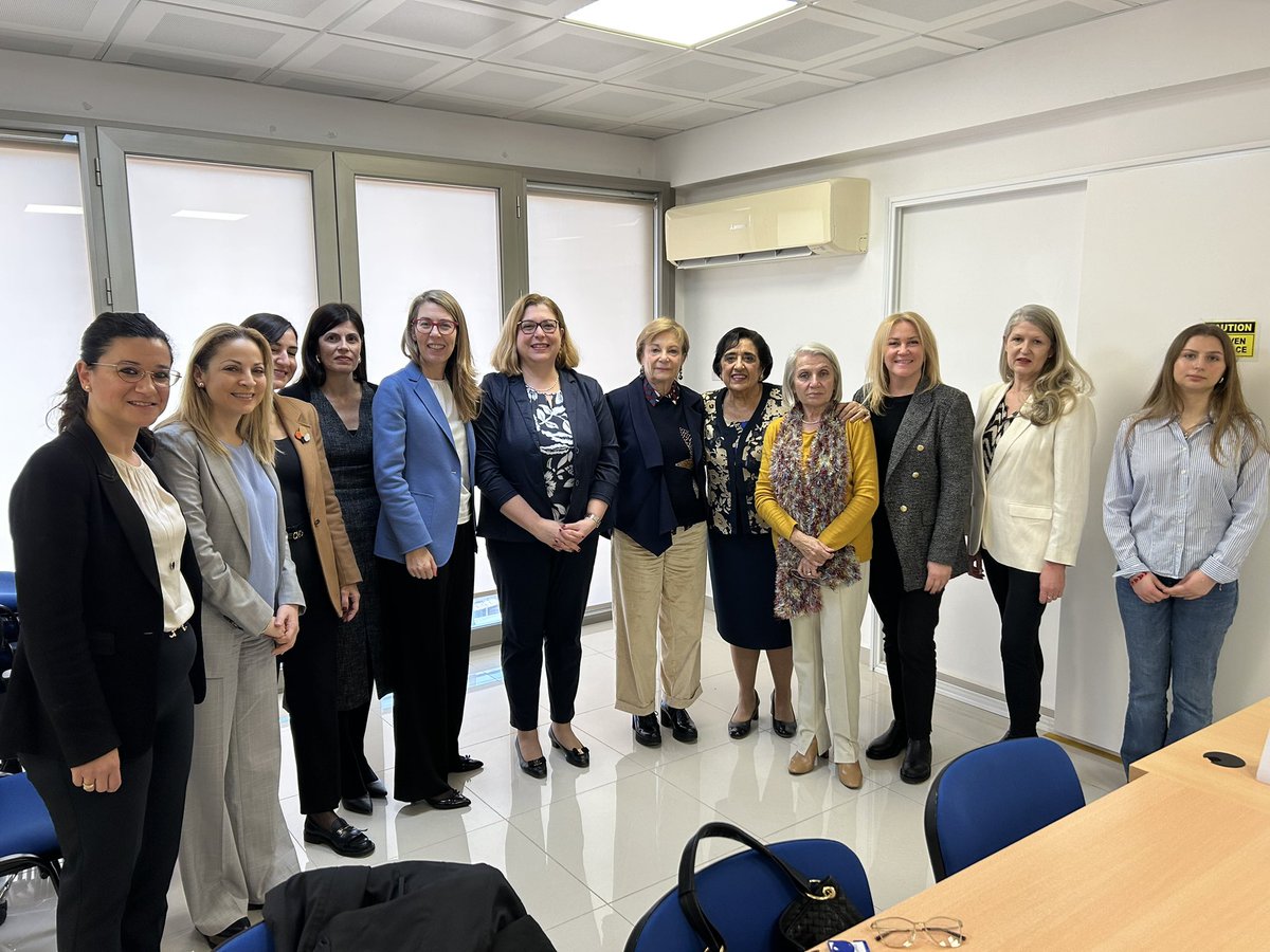 Happy to meet again the amazing women of <a href="/cypwbc/">Cyprus Women Bi-communal Coalition</a>. The European Commission strongly supports their work to achieve a more gender inclusive settlement process and #Cyprus #reunification for the benefit of all Cypriots. <a href="/EUCYPRUS/">European Commission in Cyprus</a> <a href="/EU_reforms/">SG REFORM 🇪🇺</a>