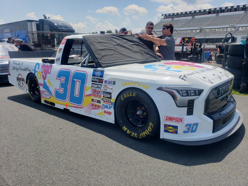 Cupn_Designs's tweet photo. You ever just see a truck on the highway thats wrapped with a former sponsor and it makes you think of a whole team?

@OnPMotorsports https://t.co/lVhHJyVzaH