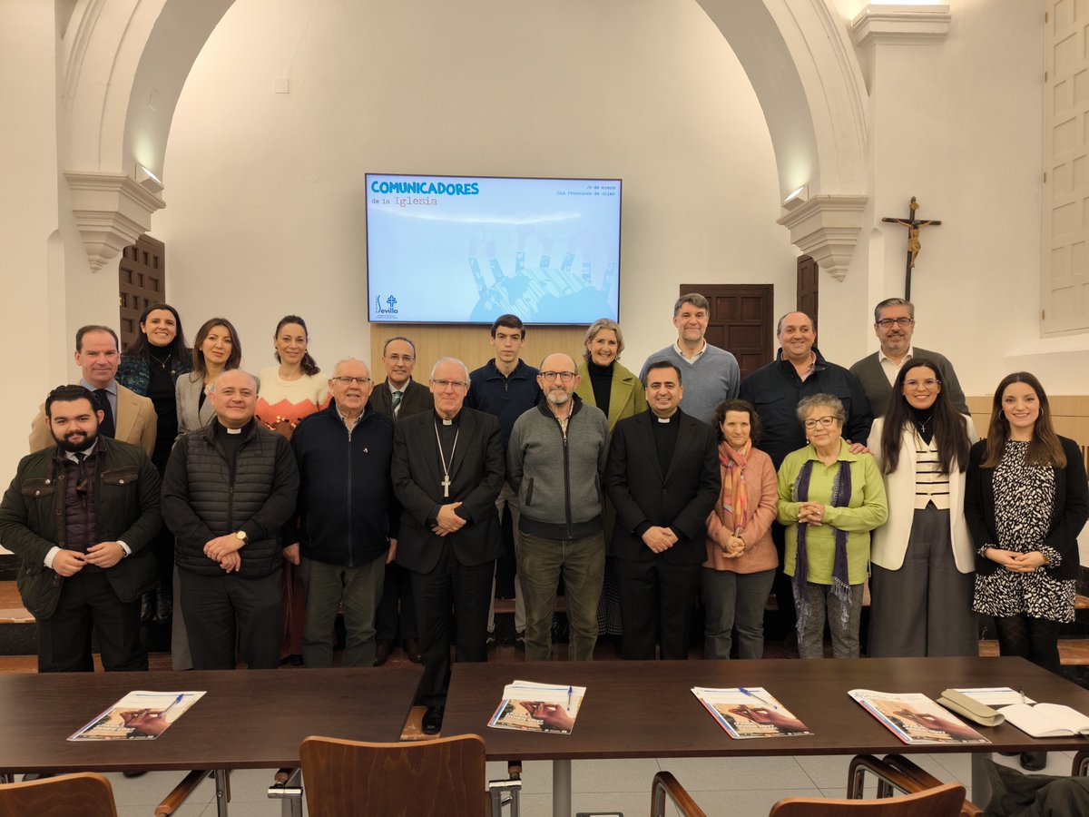 Archisevilla1's tweet photo. 📝✍🏼 📚 Los periodistas de #Sevilla celebraron la festividad de su santo patrón, san Francisco de Sales

⏩ https://t.co/vEaWB3triT https://t.co/mBCmMgVoeE