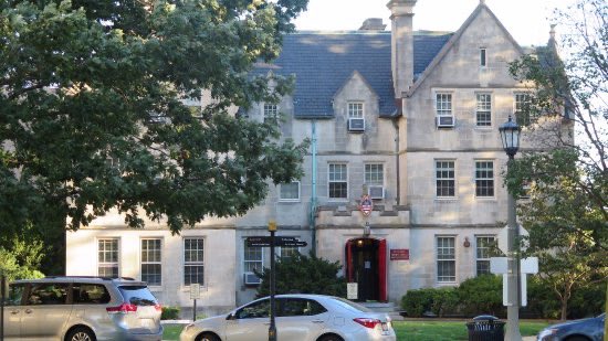 STCP_Jim's tweet image. Anti-Trump National Cathedral Rev. Mariann Budde claims to champion the poor and decries the &quot;appalling disparity between rich and poor,&quot; property records show she lives in a $2 million+ colonial mansion with 6 bedrooms and 4.5 bathrooms in a leafy DC neighborhood. #lookwithin