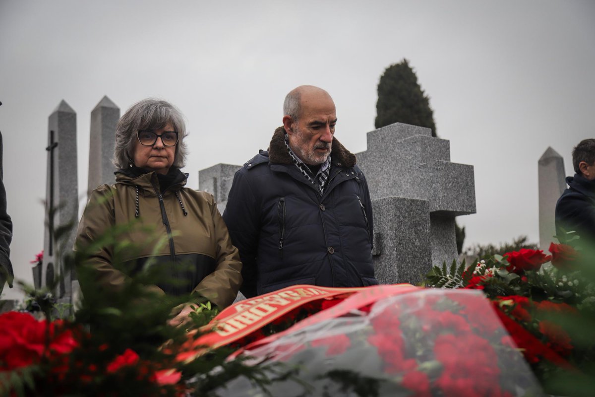 CCOOMadrid's tweet photo. 🌹 48º Aniversario de los #AbogadosdeAtocha

📷 Galería de fotos de las ofrendas florales

👇👇
https://t.co/QcPLB8IsDh