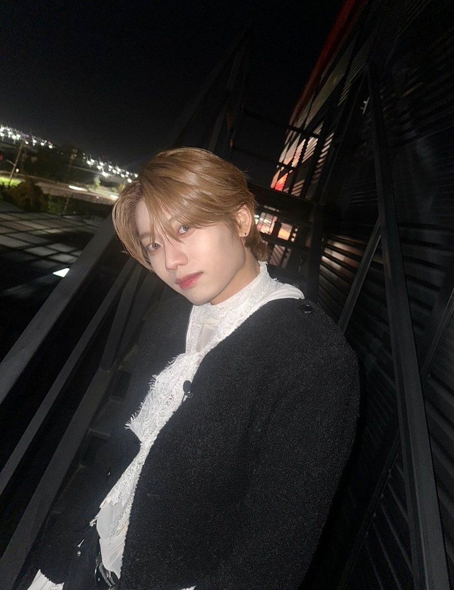 kbgmedia's tweet image. Happy birthday to #YOEL from #AIMERS