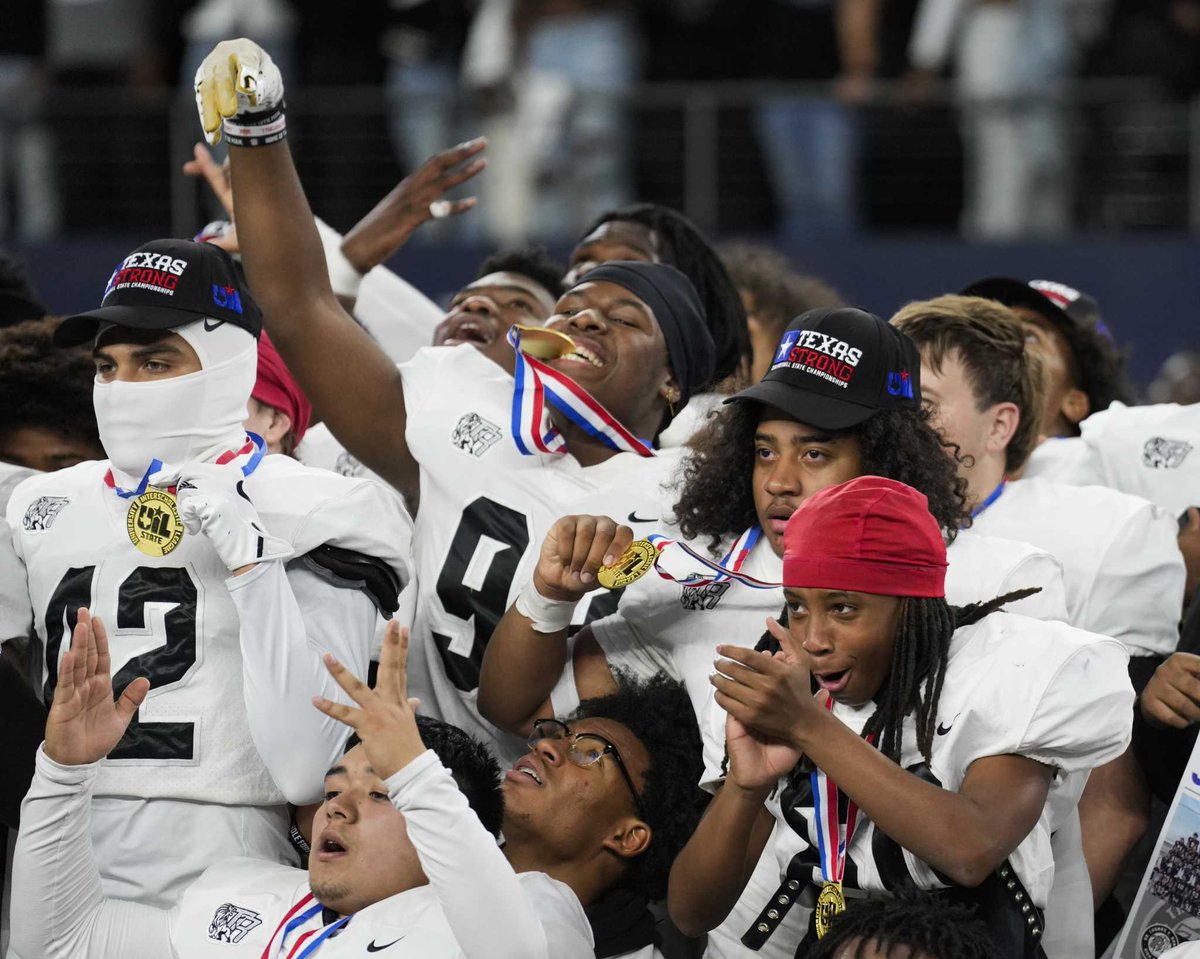 High school football: 2024 All-Greater Houston teams and awards dlvr.it/THYZBh