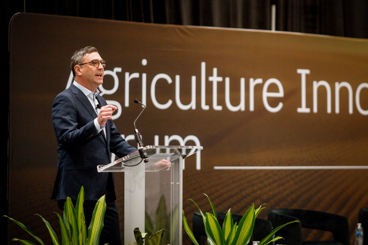 TechnologyIowa's tweet image. This week, TAI hosted an insightful forum exploring the transformative impact of technology on Iowa agriculture.

Thank you to our panelists – Matt Carstens (@LandusAg), Colin Hurd (@MACH_Innovation), Liz Keehner (@nextlevelvc) and @MikeNaigIA (@IADeptAg).

#AgTech #UniteIowaTech