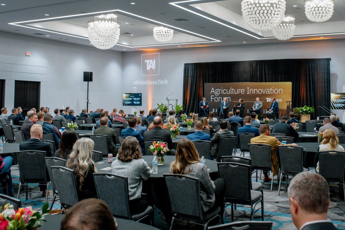 TechnologyIowa's tweet image. This week, TAI hosted an insightful forum exploring the transformative impact of technology on Iowa agriculture.

Thank you to our panelists – Matt Carstens (@LandusAg), Colin Hurd (@MACH_Innovation), Liz Keehner (@nextlevelvc) and @MikeNaigIA (@IADeptAg).

#AgTech #UniteIowaTech