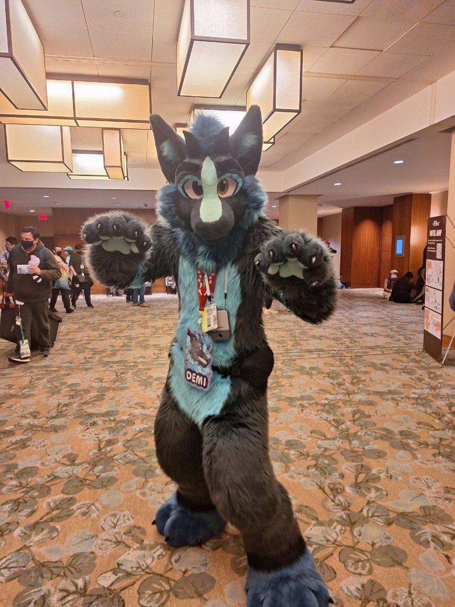 Demicorn333's tweet photo. I didn't get many pics from #ANE2025, so here's one my friend took! Happy #FursuitFriday 

🐉- @koshkafursuits https://t.co/3InGDTwzLU