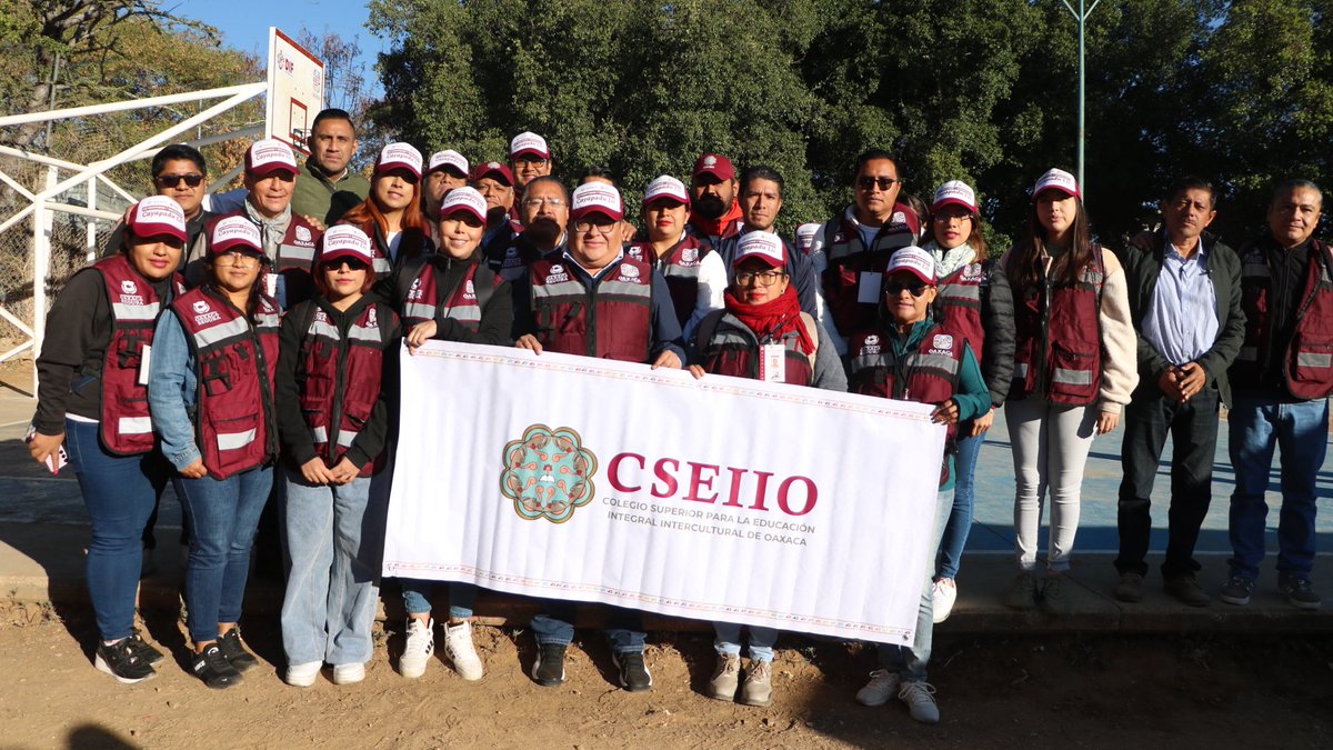 Tuve el honor de acompañar a nuestro Gobernador <a href="/salomonj/">Salomón Jara Cruz</a> al arranque del programa de Territorios y Jornadas de 'Cayapadu Lii'. Programa que ofrece servicios de salud, educación e inscripciones a programas sociales, para mejorar la calidad de vida de las y los oaxaqueños.