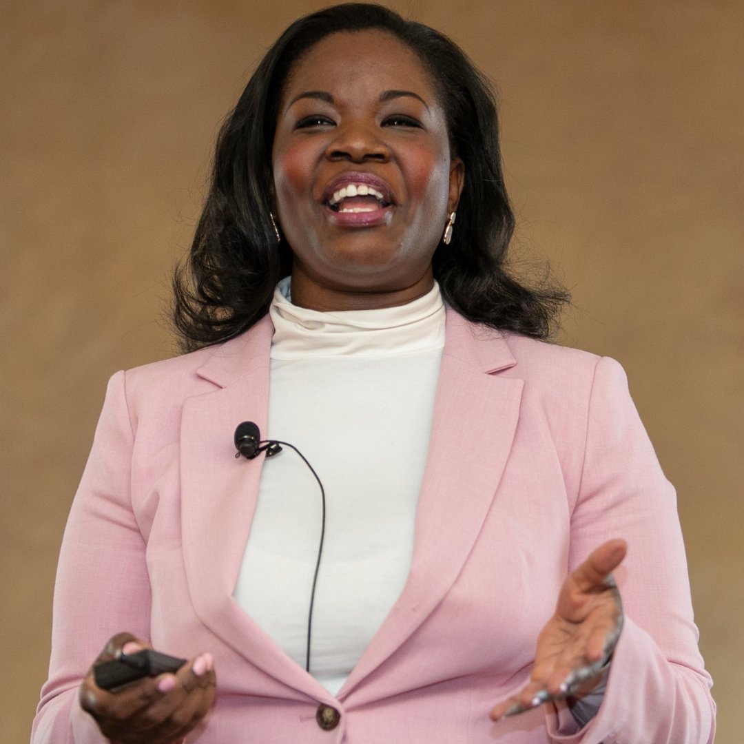 Lived expertise bridges the gap between policy and practice in child welfare.
In my latest article, I share how my journey from foster care to advocacy proves the power of listening to foster alumni. Together, we can create brighter futures for youth.
cleverjam.com/blog/the-power…