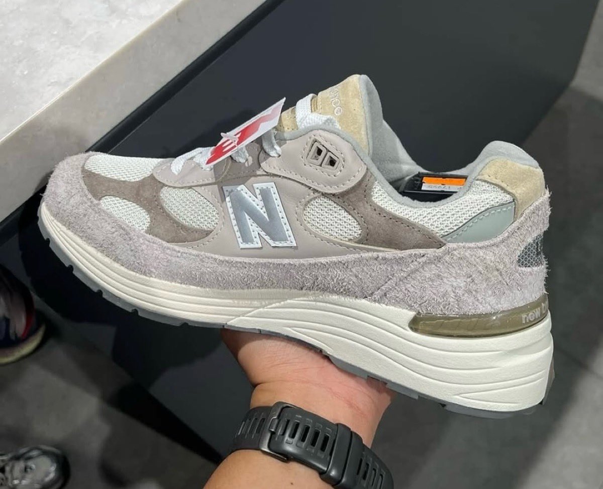 New Balance 992 “Moonrock/Mushroom”が発売予定 ［U992MM