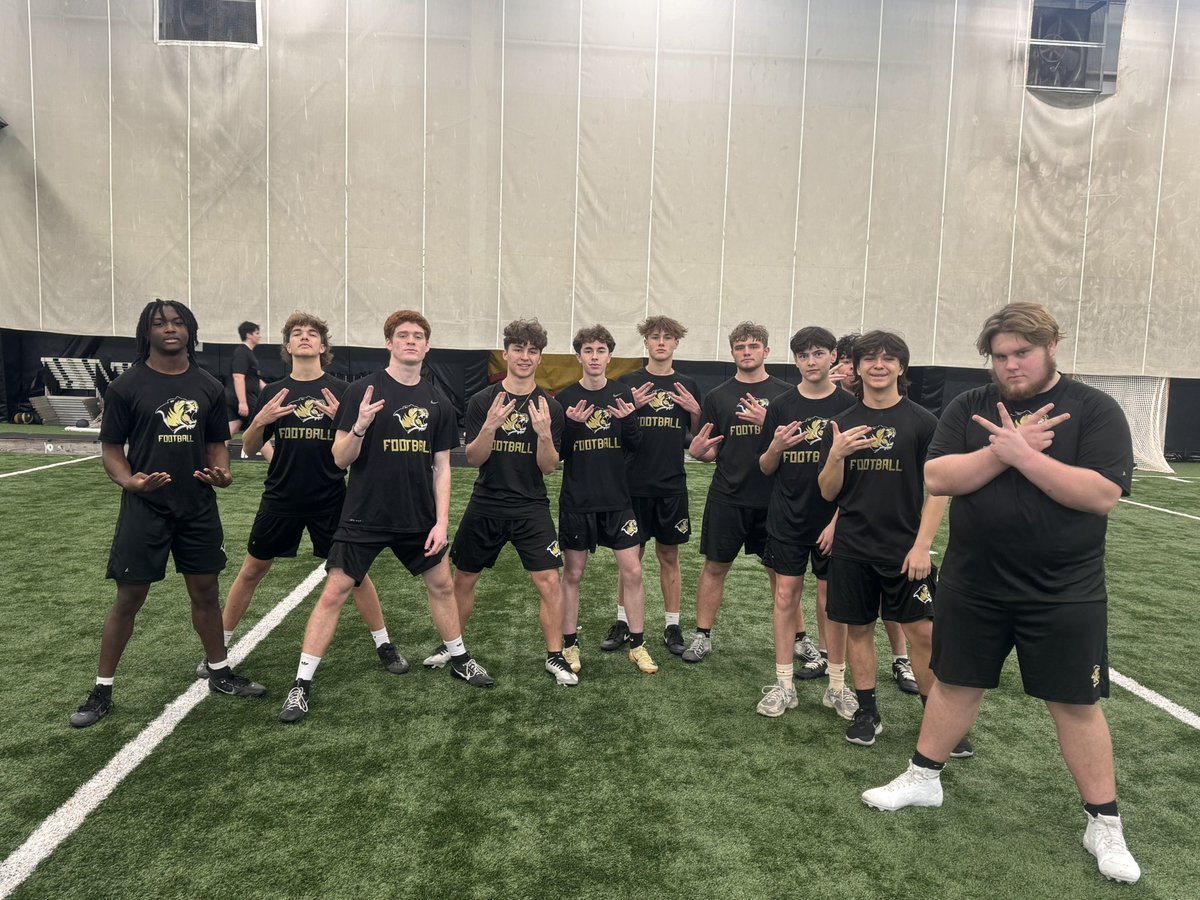 BvilleFB's tweet image. Our Competition # 1 squad winners!

These teams started our offseason competitions 1-0.

#TigerDNA #DFT