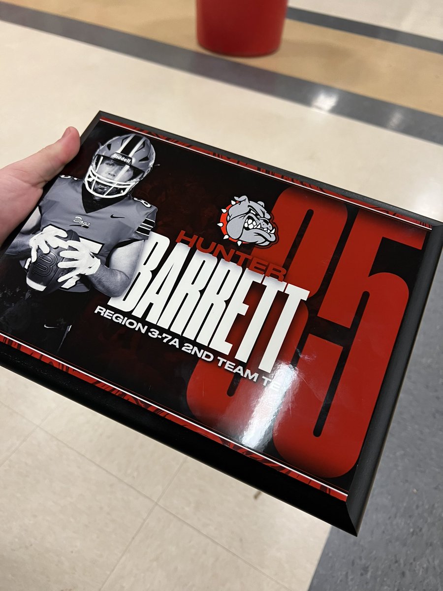 Hunter Barrett tweet media