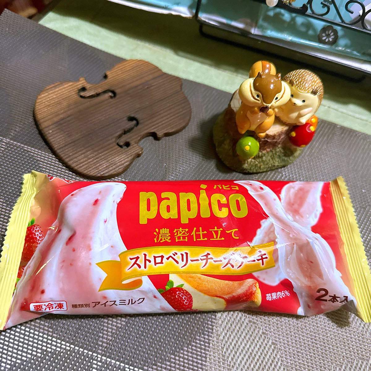 kyoyasaga's tweet photo. #ベストオブクラシック
聴き逃しで2巡しながら……深夜のパピコ🎶もう1ぽ~ん(*´○`)o¶~~♪ https://t.co/6aYTDbyAQZ