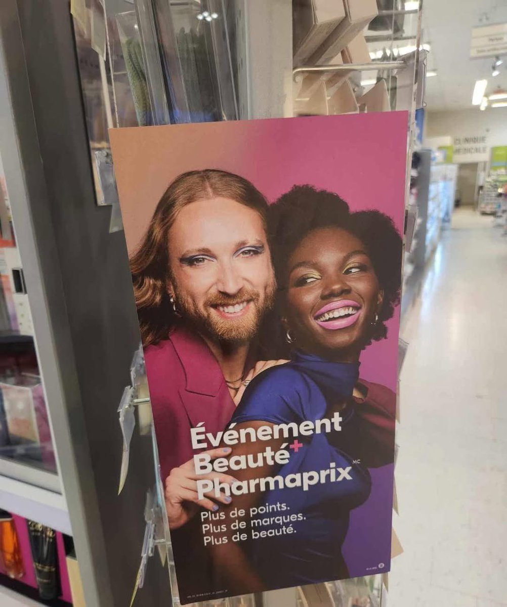 DAVEANTIWOKE's tweet image. Bordel, enlevez ça de nos pharmacies, c'est une vraie honte, j'emmerde pharmaprix 🖕🖕 😡🤮