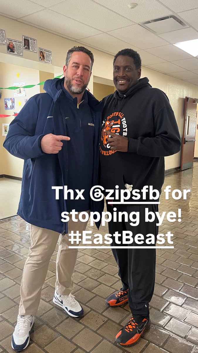 CoachBell13's tweet image. Thx @ZipsFB thx for stopping in to see my guys yesterday @its_quan2x @matlockdarion6 @RoysterTajohn #EastBeast