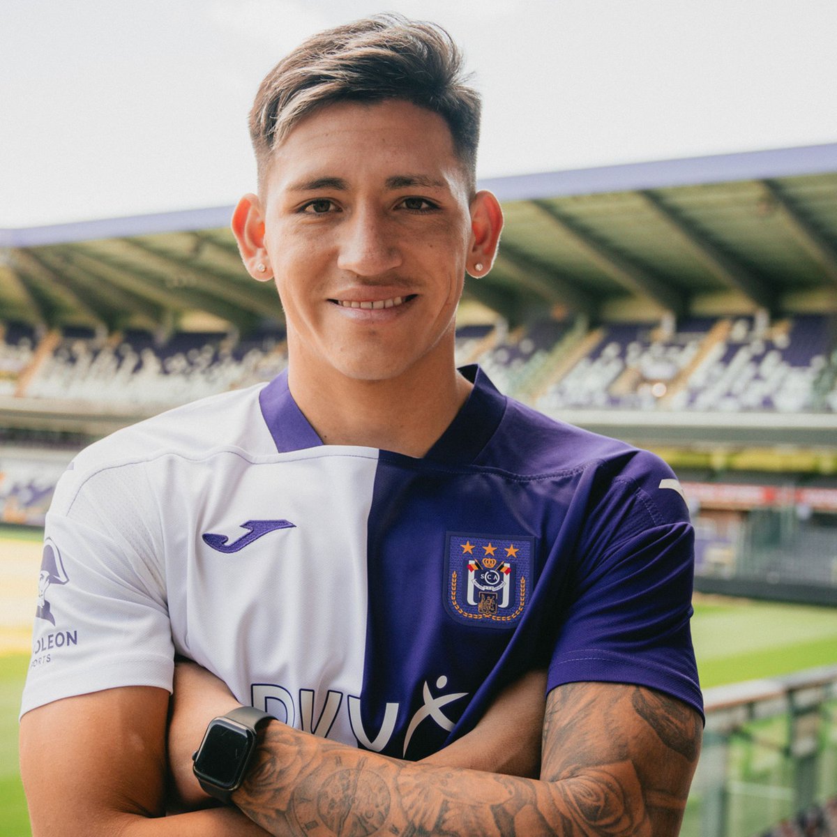 Kyu 🟣⚪️ tweet media