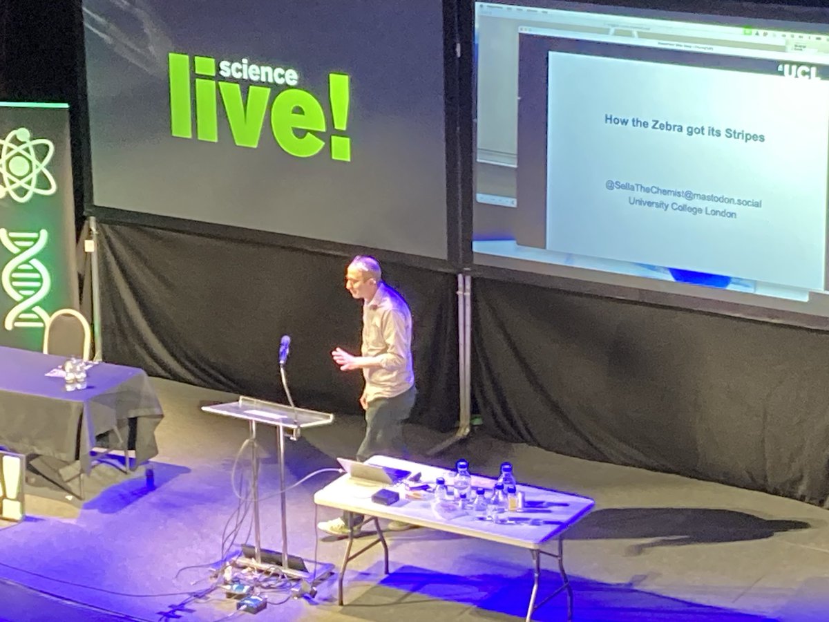 drdavie_dgs's tweet photo. Lots of interesting lectures at GCSE Science Live including Jim Al-Khalili and Professor Robert Winston ⁦@DartfordGS⁩ . ⁦@DrCourtDGS⁩ https://t.co/YLF1Xo4RTm