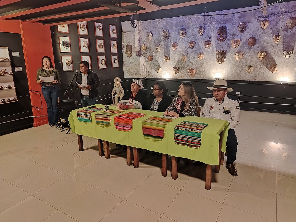 Copisaec's tweet photo. COPISA| Loyda Olivo Cheme, presidenta de #COPISA participa en el lanzamiento del "Mandato Campesino".
Sigue la transmisión EN VIVO en: https://t.co/kQBmanT9Y0 https://t.co/aySqJ5LcBO