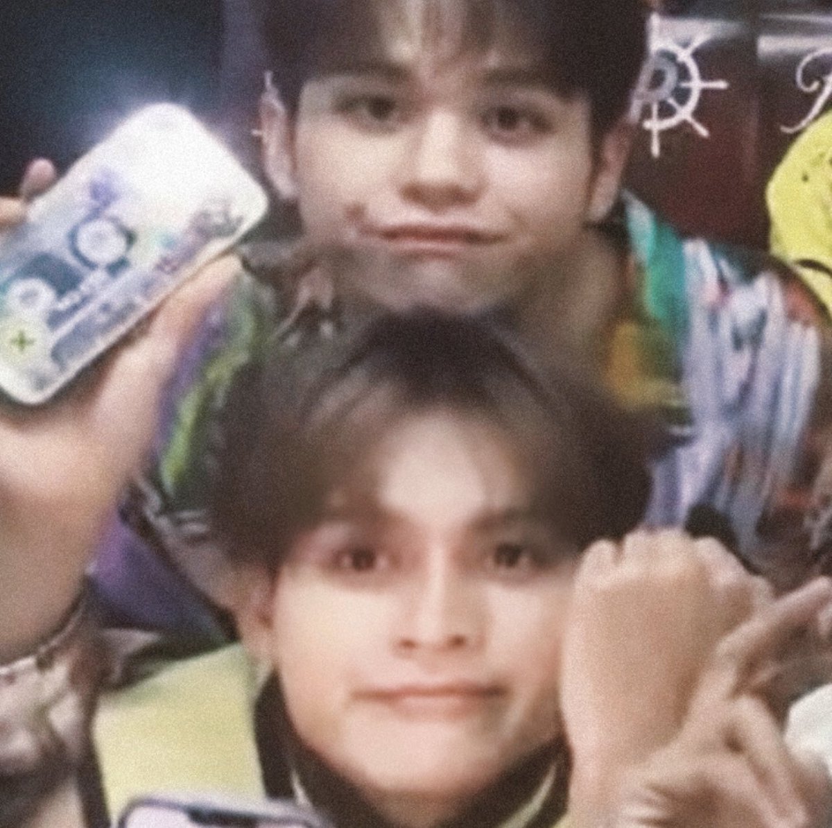 vinstercoded's tweet photo. i hope i can put into words how much grateful i am that i met you two in this lifetime 🥹❤️‍🩹. grabe talaga yung sayang naidulot niyo sa buhay ko. you’ve given me light that keeps me going everyday. mahal ko kayo nang sobra, @HORI7ON_twt 🐲🐼

#TWOgetherForVinSter 💜💙 https://t.co/g7cOiOdTbU